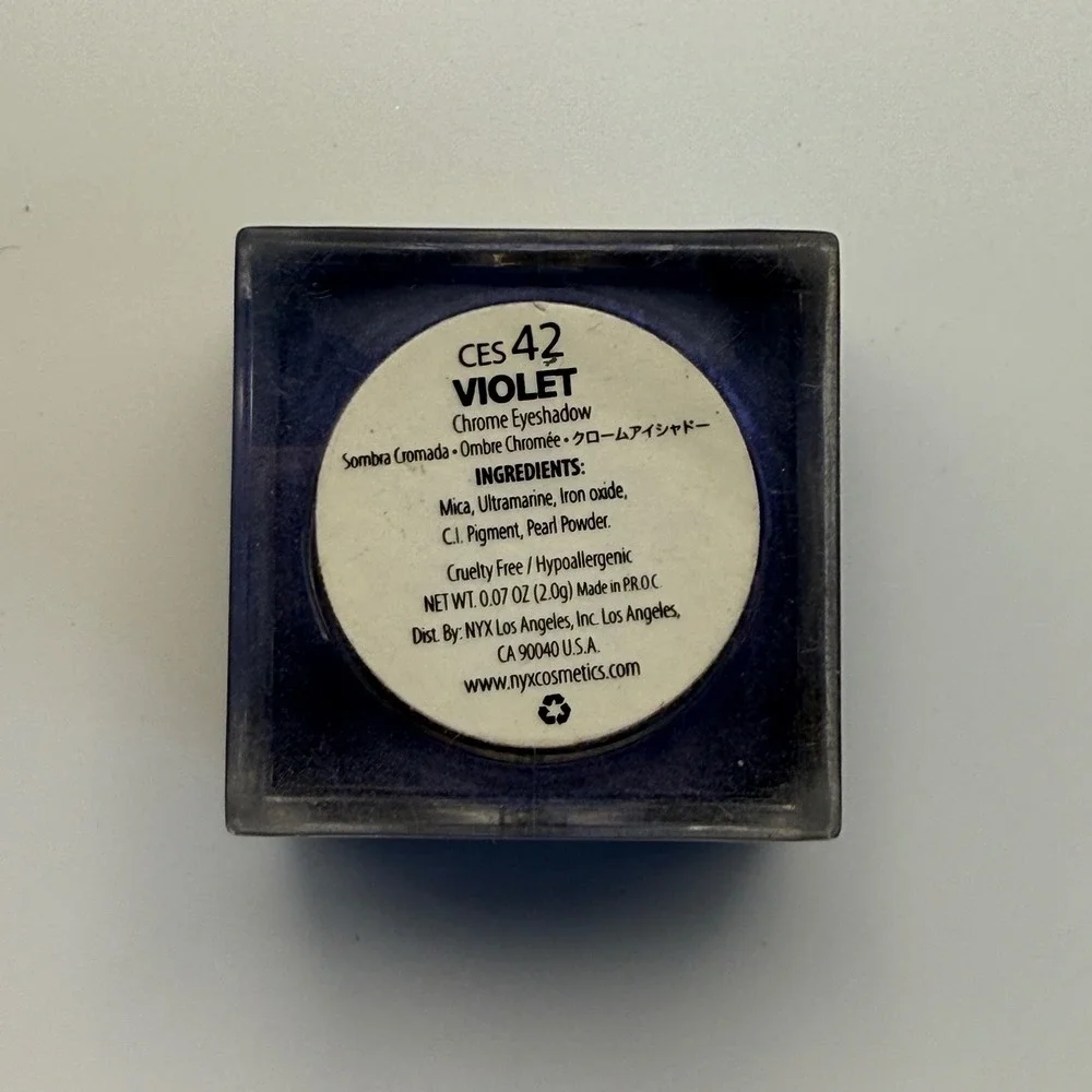 NYX Chrome‎ Eyeshadow CES42 Violet, Cruelty Free, Hypoallergenic